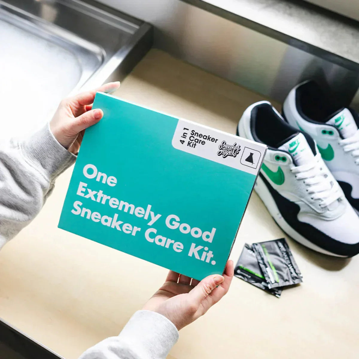 Sneakerjagers x Sneaker LAB